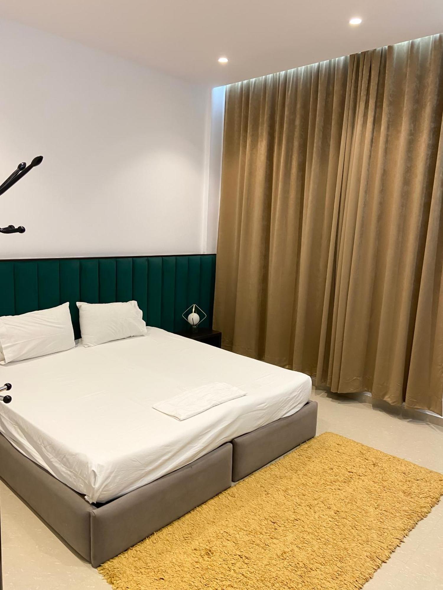 Guesthouse Niko Berat Eksteriør billede