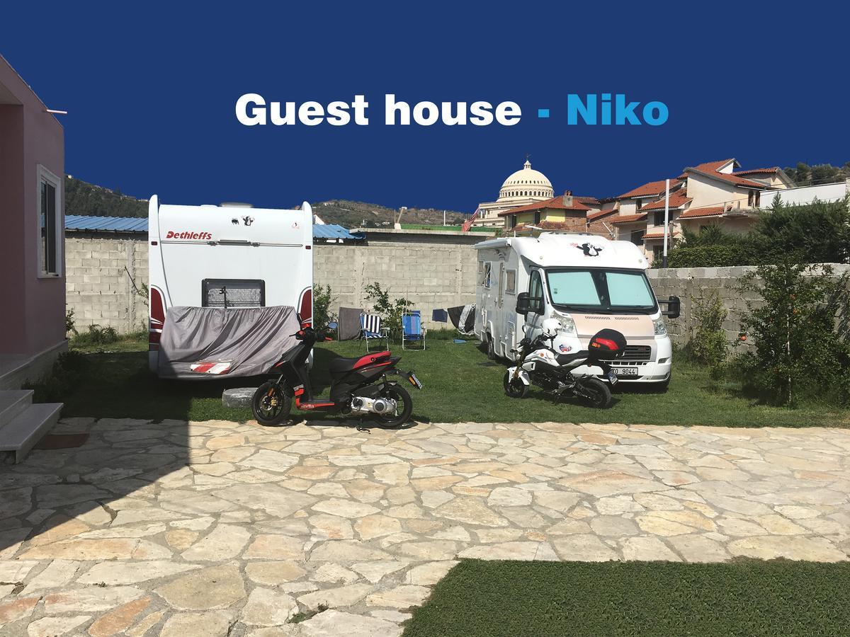 Guesthouse Niko Berat Eksteriør billede